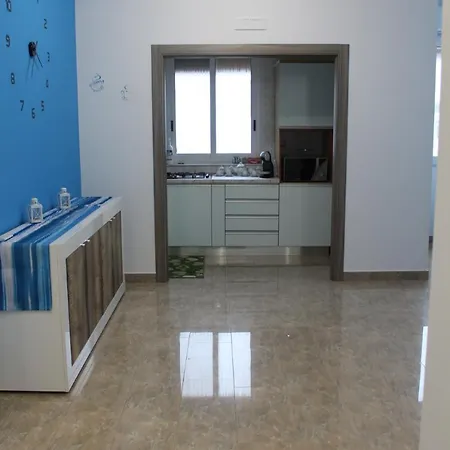 Luca's House לינה וארוחת בוקר ג'ובינאצו