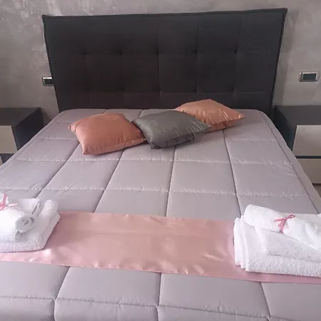 Luca's House לינה וארוחת בוקר ג'ובינאצו