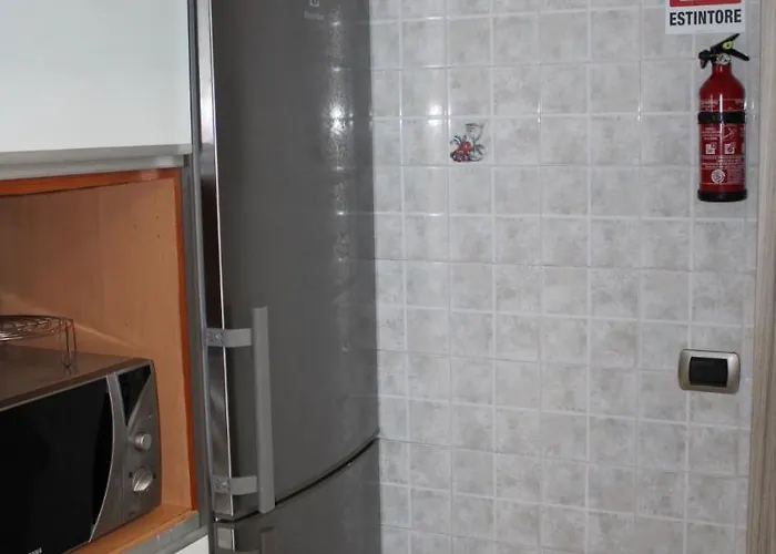 לינה וארוחת בוקר Luca's House